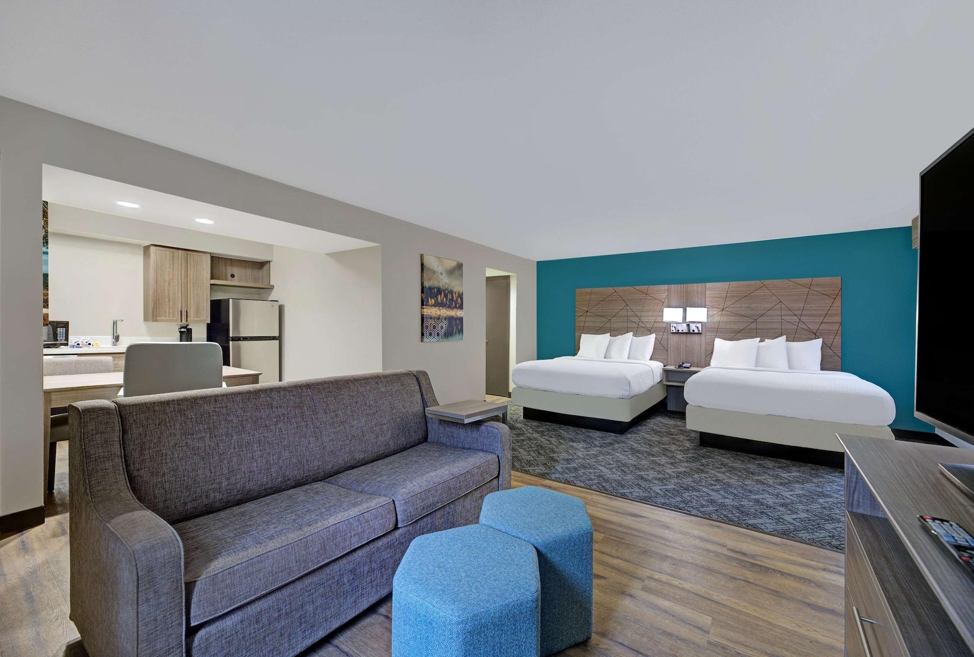 Best Western Fishkill Inn & Suites Exterior photo